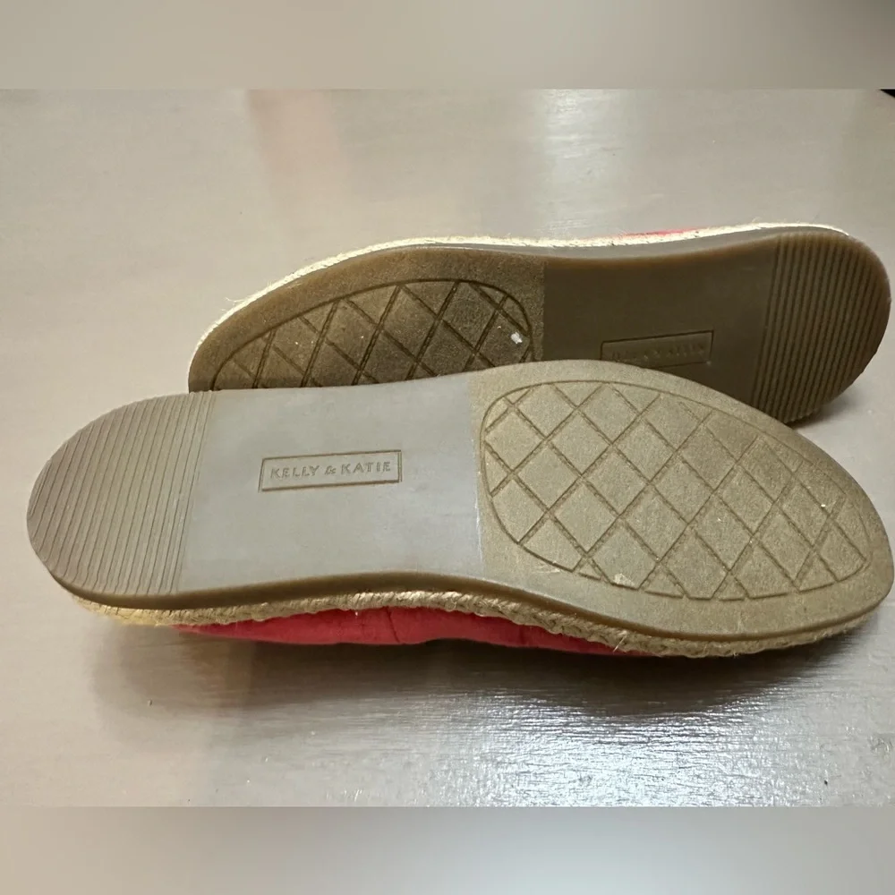 Kelly & Katie Red Faux Suede Espadrille Ballet Flats Bow Accent Size 6